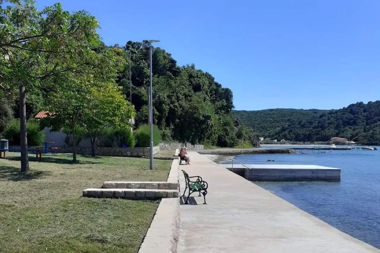 Apartments By The Sea Kampor, Rab - 12388